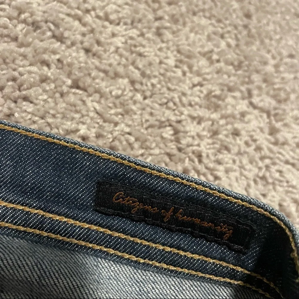 Citizens of humanity low waist flare Jean shorts blue size 26